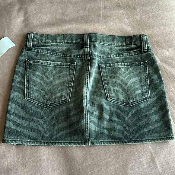 7 for all mankind denim mini skirt zebra black size 26 - Picture 2 of 7